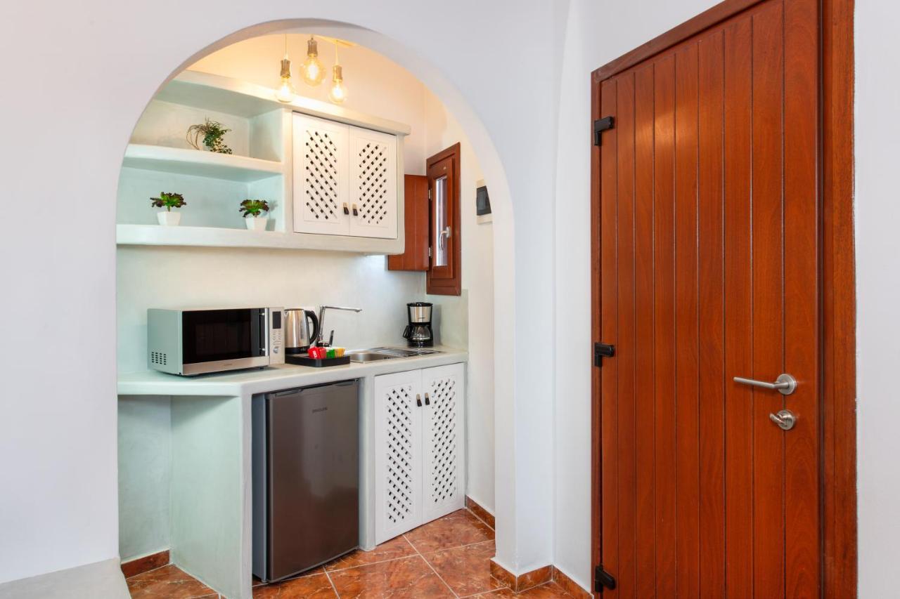 סנטוריני Nectarios Villa - Studios & Suites Adults Only מראה חיצוני תמונה