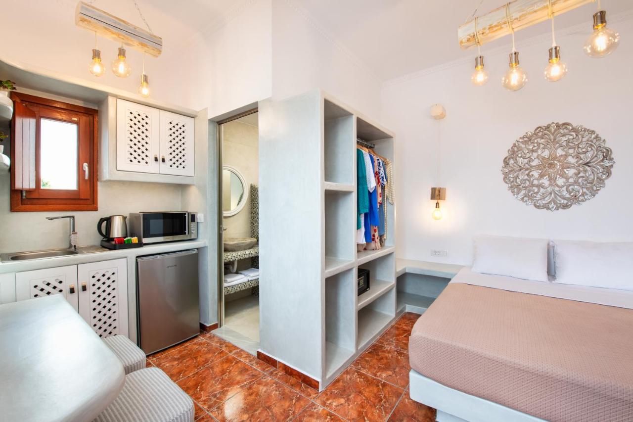 סנטוריני Nectarios Villa - Studios & Suites Adults Only מראה חיצוני תמונה